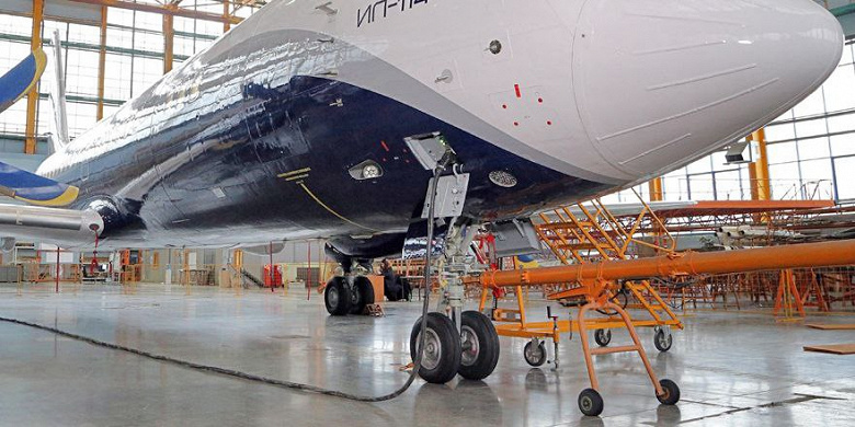 Российские самолёты становятся более цифровыми. Пассажирский лайнер Ил-114-300 получил цифровую тормозную систему
