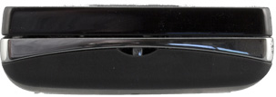 Обзор Sony Ericsson Xperia mini pro. Нижний торец коммуникатора