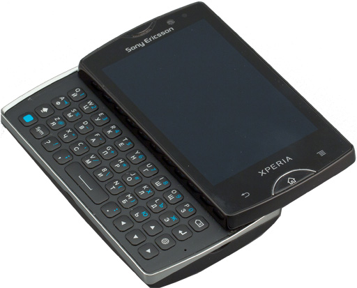 Обзор Sony Ericsson Xperia mini pro. Внешний вид коммуникатора с выдвинутой клавиатурой