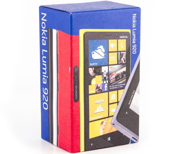 Коробка смартфона Nokia Lumia 920