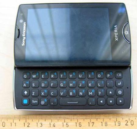  Sony Ericsson Xperia mini pro