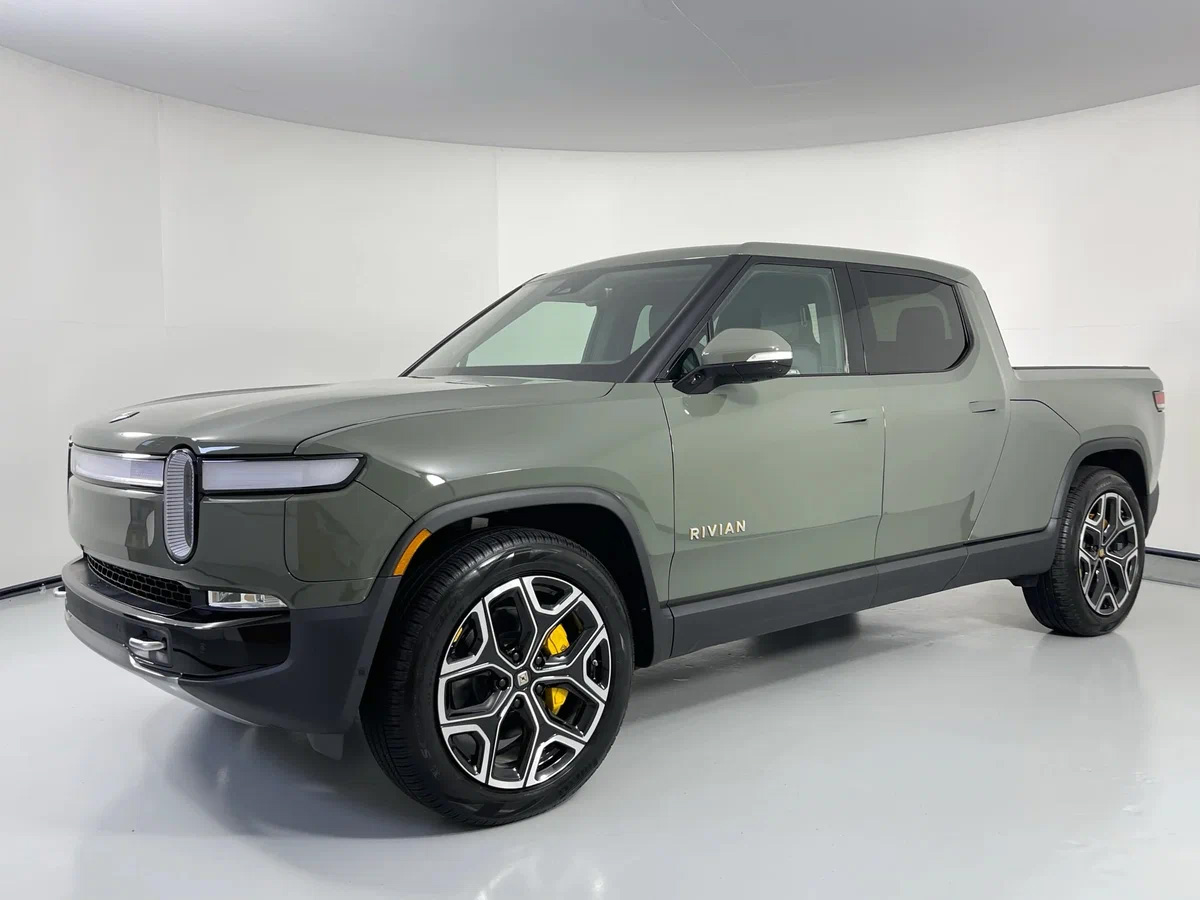 Новый Rivian R1s 2025 Года Купить