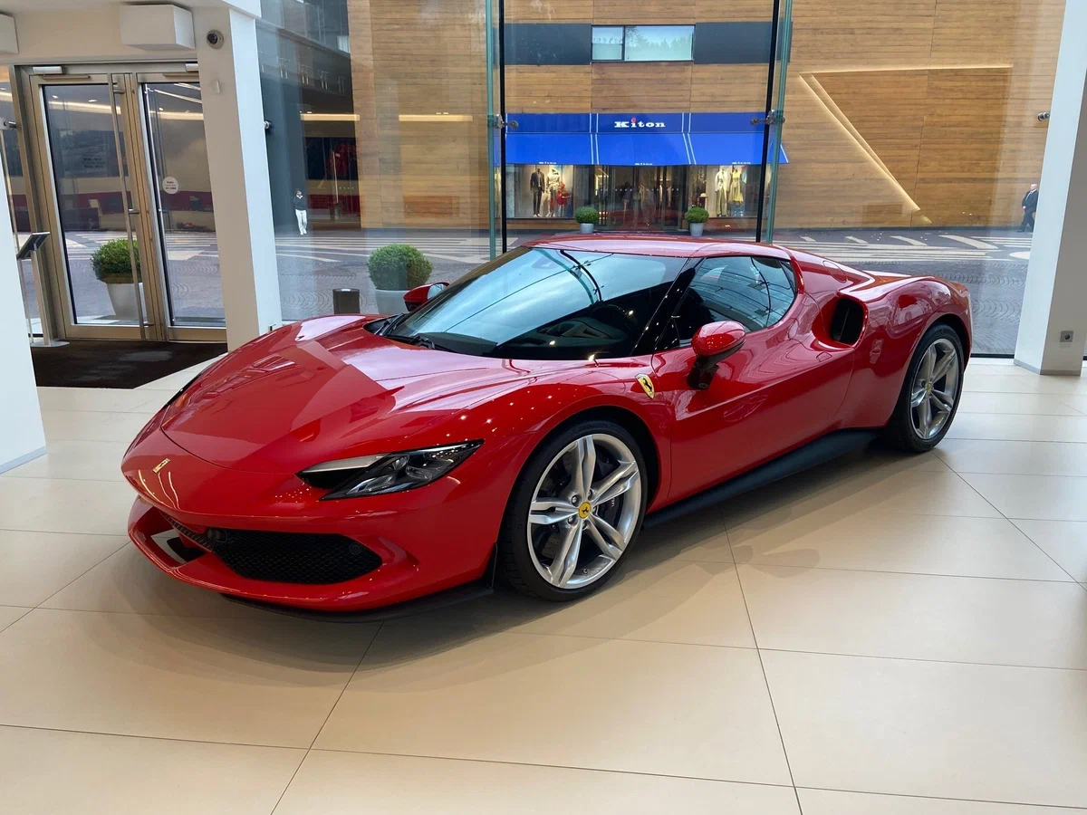 50 млн рублей — недорого за мечту? В России продают 800-сильную Ferrari 296  GTB 2023