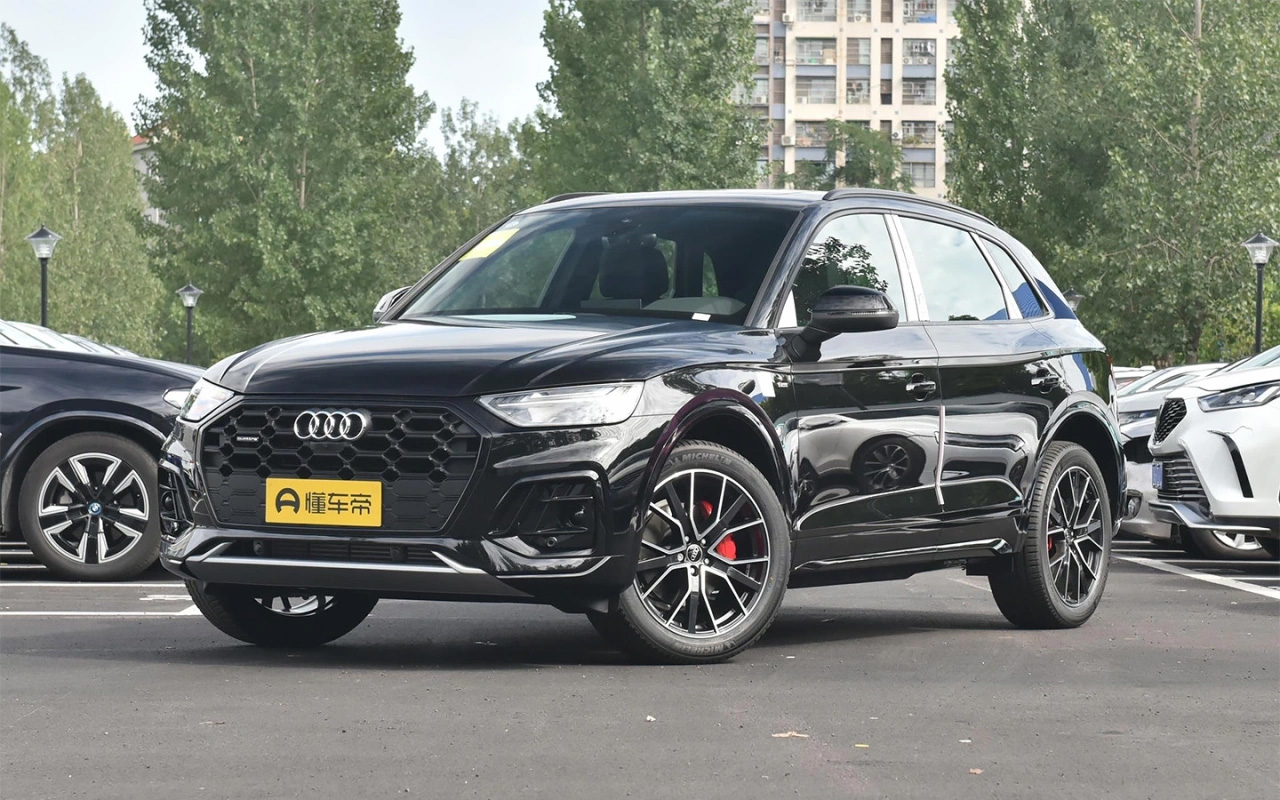 По-прежнему премиально и с 2-летней гарантией, но уже доступнее. Audi Q5 L с полным приводом подешевел в России