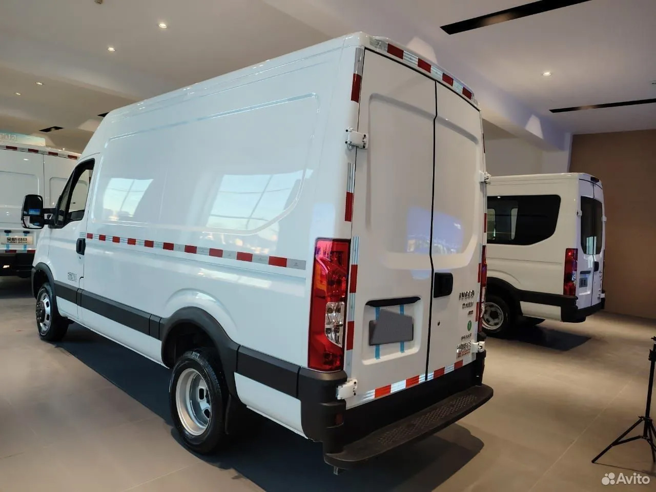 Выносливый фургон Iveco Daily вернулся в Россию, объявлена цена