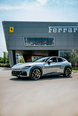 За что платить 400 тыс. долларов? Ferrari Purosangue впервые показали на детальных фото спустя 9 месяцев после анонса