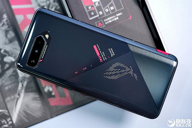 Суперфлагман с двумя разъёмами USB-C и 18 ГБ ОЗУ: качественные фото Asus ROG Phone 5