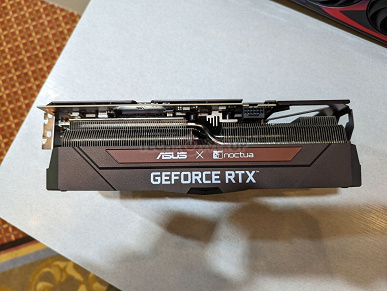Это самая толстая видеокарта на рынке? Появились фото Asus GeForce RTX 4080 Noctua OC Edition