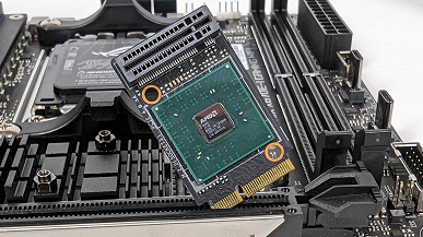 Одна из самых необычных системных плат. У Asus X670 Mini-ITX одна из микросхем чипсета расположена на скрытой отдельной плате