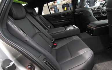BMW, Audi и Mercedes напряглись. Представлен роскошный 5-метровый Toyota Crown Sedan на платформе Lexus LS