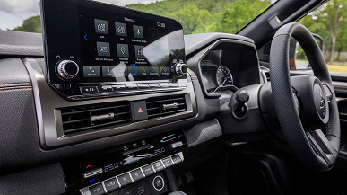 Представлен совершенно новый Mitsubishi L200. Пикап получил новую раму, мощный дизель и фирменный полный привод Super Select 4WD