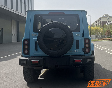 «Китайский УАЗ» BAW 212 рассекречен: 252 л.с. и 8-ступенчатый «автомат»