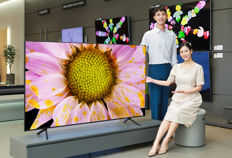 Samsung представила новые QLED-телевизоры по цене от 824 до 4570 долларов