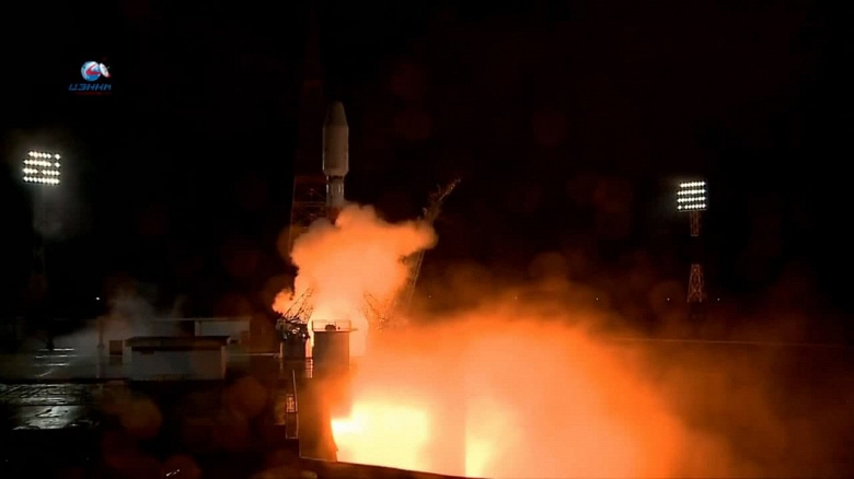 Роскосмос запустил ракету «Союз-2» со спутниками OneWeb