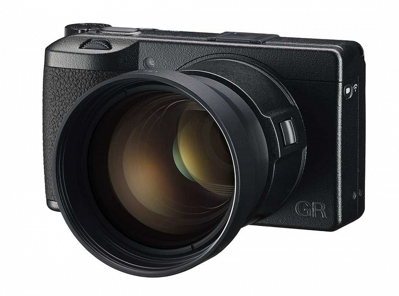 Представлена компактная камера Ricoh GR IIIx стоимостью 999 евро