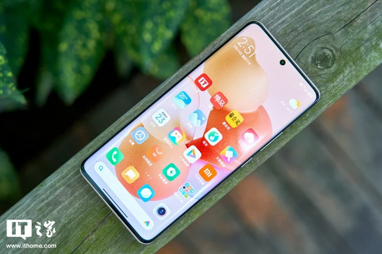 Самый тонкий и лёгкий смартфон Xiaomi с крошечным «подбородком» поступил в продажу и уже установил рекорд. Xiaomi Civi будет продаваться только в Китае