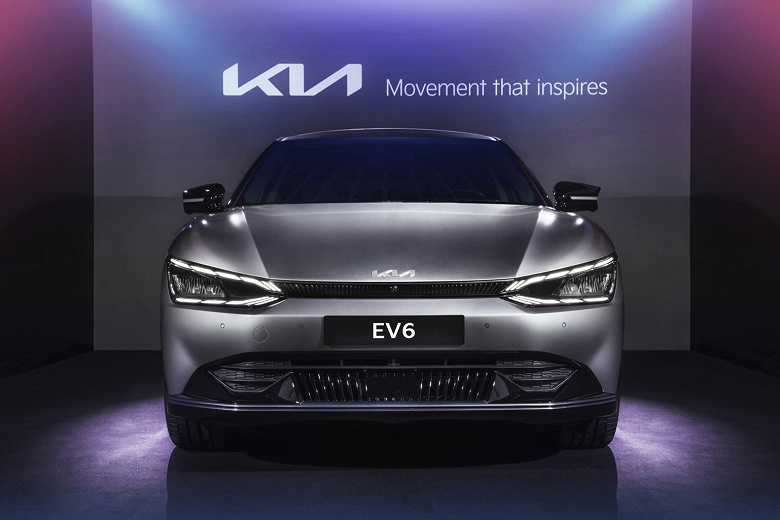 Запас хода 528 км и разгон «до сотни» за 5,2 с. Электрический кроссовер Kia EV6 скоро появится в России, официально