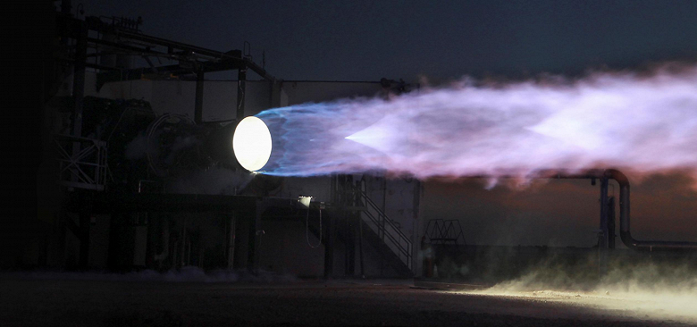 Два новейший ракетных двигателя SpaceX Raptor 2 взорвались: это попало на видео