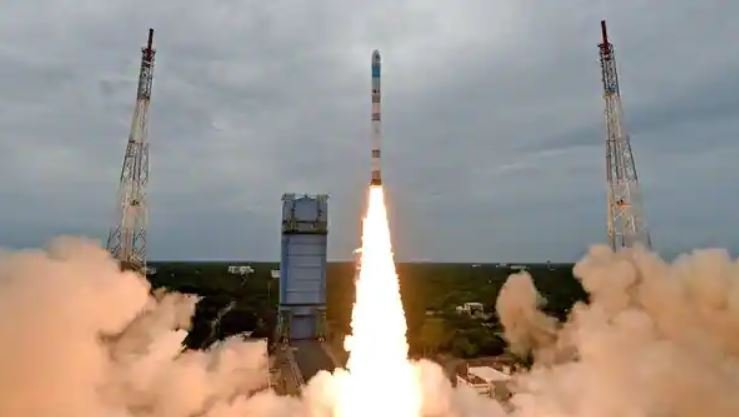 Запуск индийских спутников завершился неудачей: ракета вывела их на эллиптическую орбиту вместо круговой