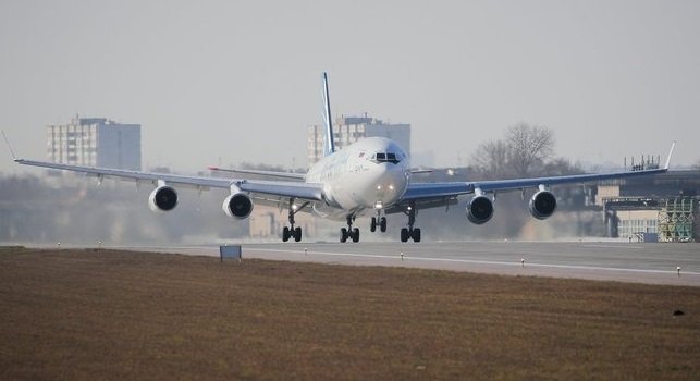 Российский дальнемагистральный самолёт Ил-96-400М выполнил первый полёт