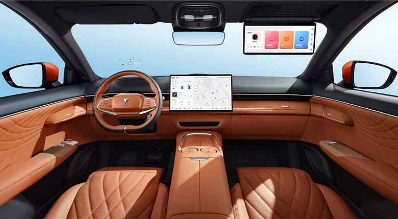 Необычные поворотные экраны и 3D-навигация. Подробности о салоне автомобиля Changan Shenlan S7