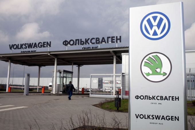Российский завод Volkswagen возобновит работу до конца 2023 года. На него «заходит китайская компания», модели уже определены
