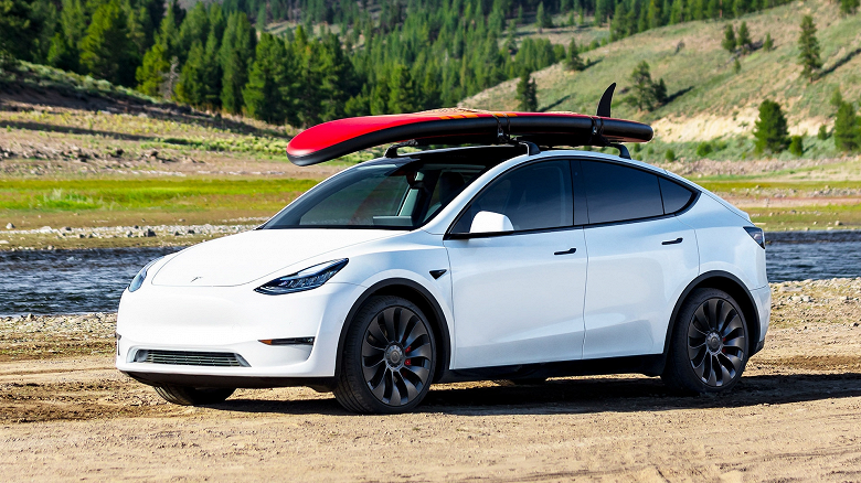 Самым продаваемым автомобилем в Европе за полгода впервые в истории стал электромобиль — Tesla Model Y