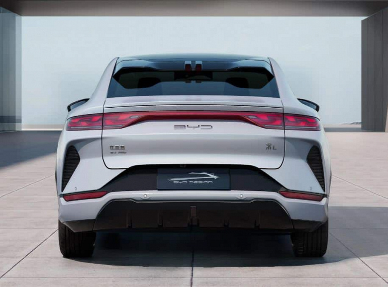 Представлен недорогой и технологичный конкурент Tesla Model Y — первые изображения нового BYD Song L и детали о нём