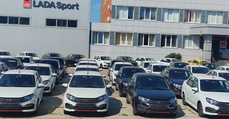 Сотни Lada Granta Drive Active готовы отправиться к дилерам