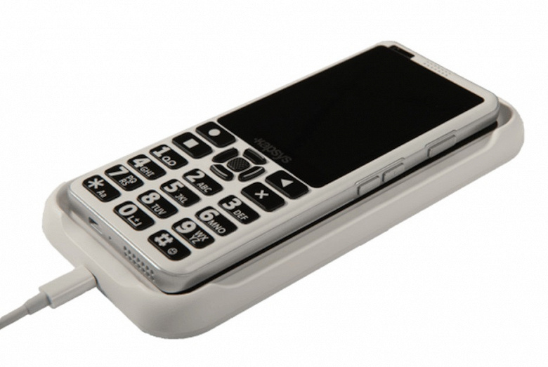 SmartVision 3: похож на простой кнопочный телефон, но это Android-смартфон для незрячих