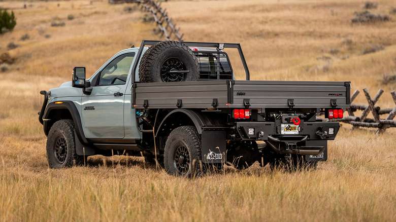 Представлен максимально брутальный модифицированный GMC Sierra HD