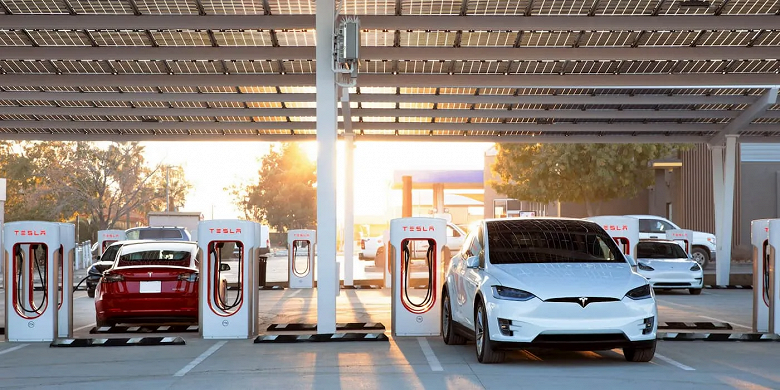 Tesla сделала бесплатными все зарядные станции Supercharger в Израиле