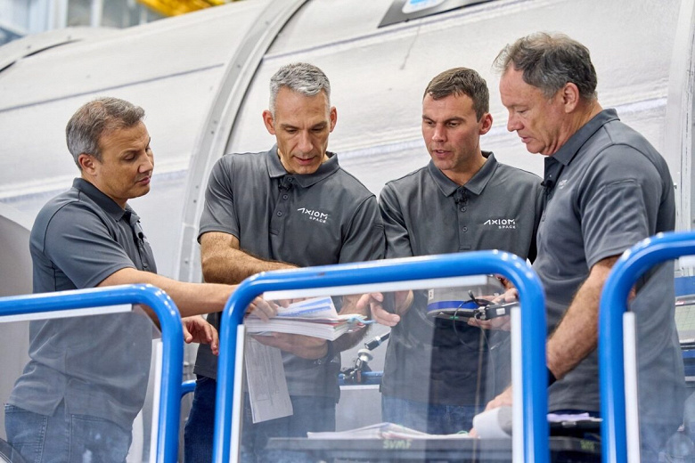 Axiom Space готовится к третьей частной миссии Ax-3: военные пилоты впервые на МКС