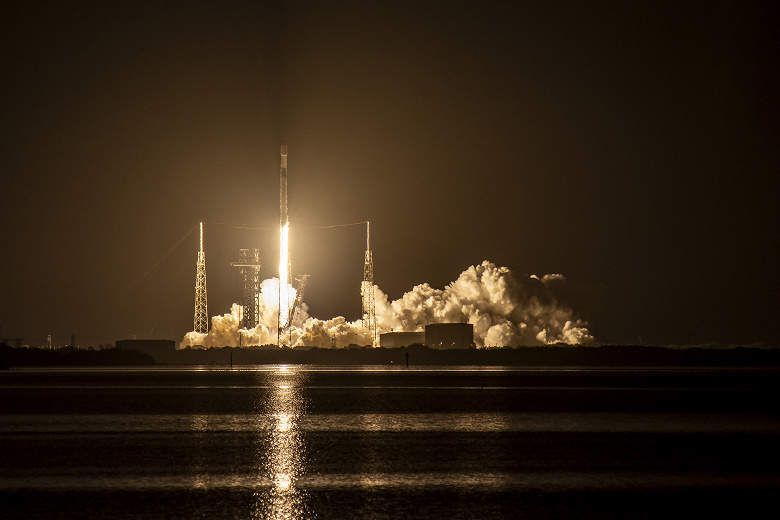 SpaceX Илона Маска совершила 300-й успешный запуск ракеты. В этом году планируют преодолеть планку в 400 запусков