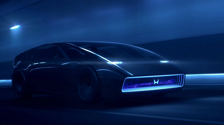 Представлены совершенно новые автомобили Honda Saloon и Space-Hub