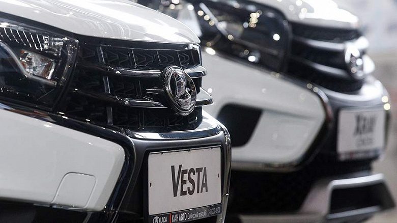 Генпрокуратура РФ пересаживается на Lada Vesta. Ведомство закупило 70 отечественных авто