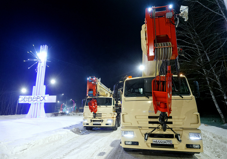 В России построили автокраны для работы радиоактивными грузами