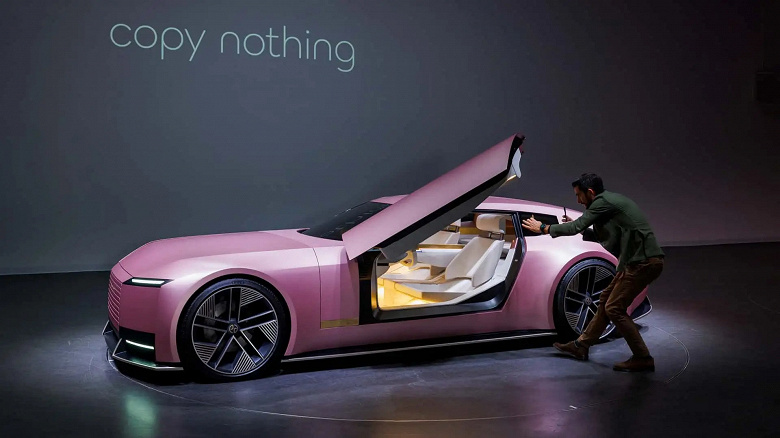 Представлен ни на что не похожий Jaguar Type 00 Concept. Этот концепт ляжет в основу серийной модели