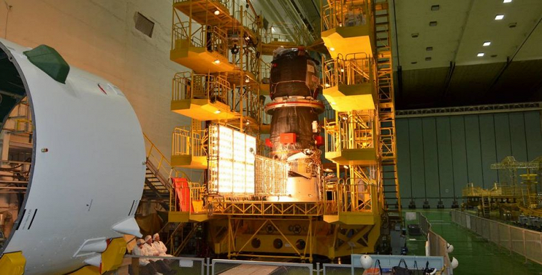 Грузовик «Прогресс МС-27» прошёл проверку солнечных батарей, старт к МКС — 30 мая