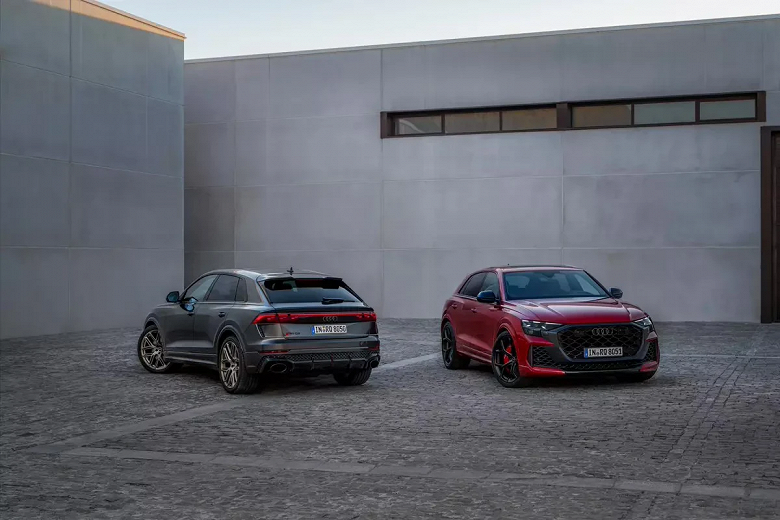 Самый мощный топливный автомобиль бренда: представлен Audi RS Q8 Performance 2025