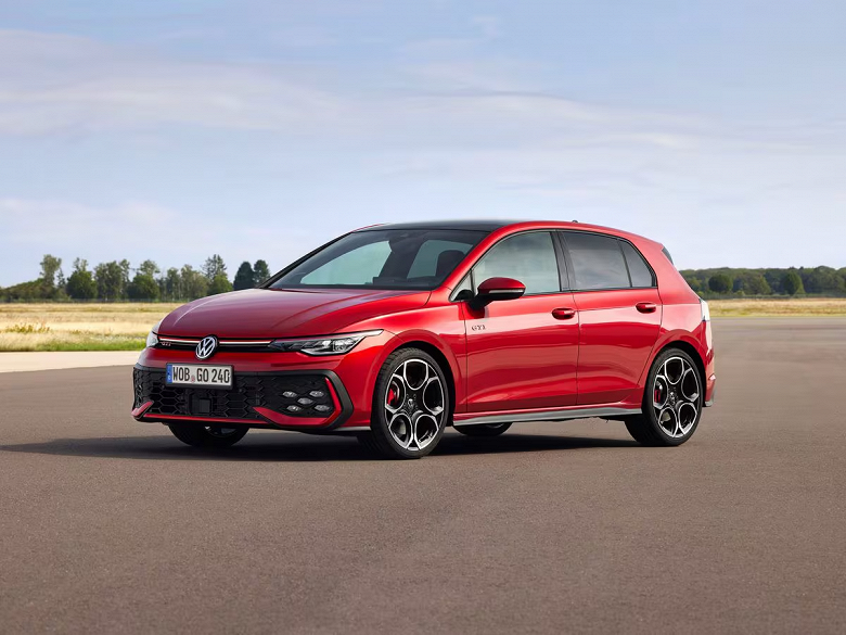 Новые Volkswagen GTI, GTE и Vogue eHybrid со встроенным ChatGPT выходят в Европе: названы цены на все версии