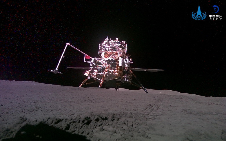 Груз с обратной стороны Луны: китайский зонд «Чанъэ-6» доставил образцы на орбитальный модуль, видео стыковки