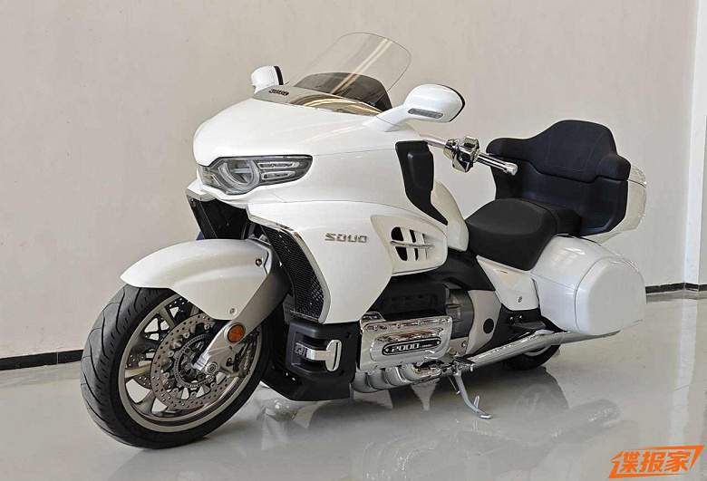 Первый в мире мотоцикл с горизонтально-оппозитным 8-цилиндровым мотором готов к выходу на рынок. Great Wall Souo сертифицирован в Китае