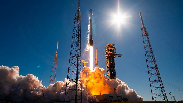 «300», — Илон Маск лаконично отметил рекорд SpaceX Falcon 9