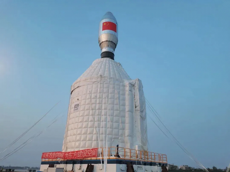 Китайский «пепелац»: Oriental Space успешно перевезли твердотопливную ракету Gravity-1 по морю на 1700 км