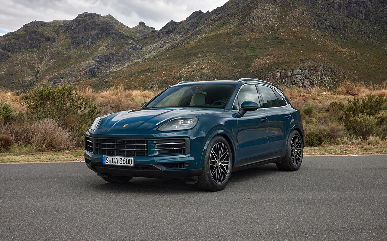 Москвичи не торопятся покупать санкционные Porsche Cayenne за 17 млн рублей. Машины «пылятся» у дилера уже несколько месяцев