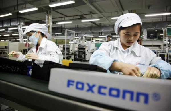 Пока Intel сокращает 15 тыс. человек, Foxconn набирает 50 тыс. новых рабочих — они будут заниматься сборкой iPhone 16