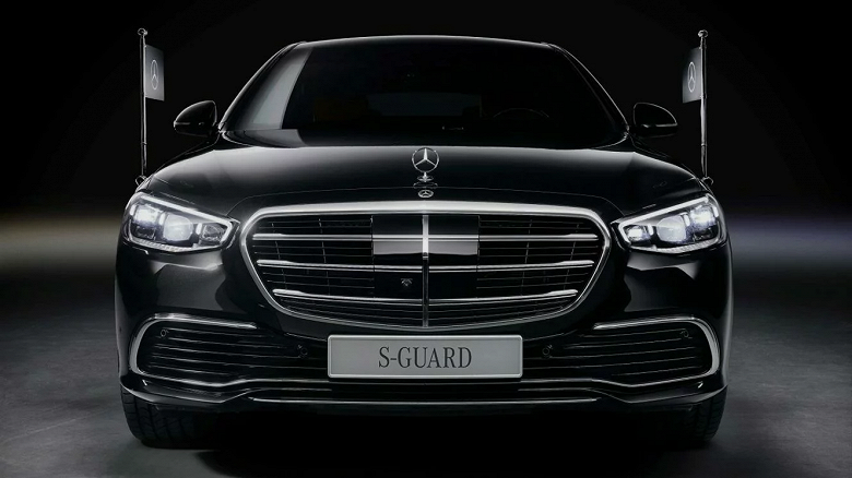 НАМИ больше не покупает за 59 млн рублей бронированный Mercedes-Benz S680 Guard 4Matic. Тендер якобы разместили на сайте госзакупок ошибочно