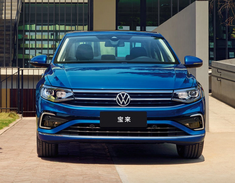Китайцам можно только позавидовать: новые Volkswagen Bora 200TSI в салонах отдают дешевле 10 000 долларов