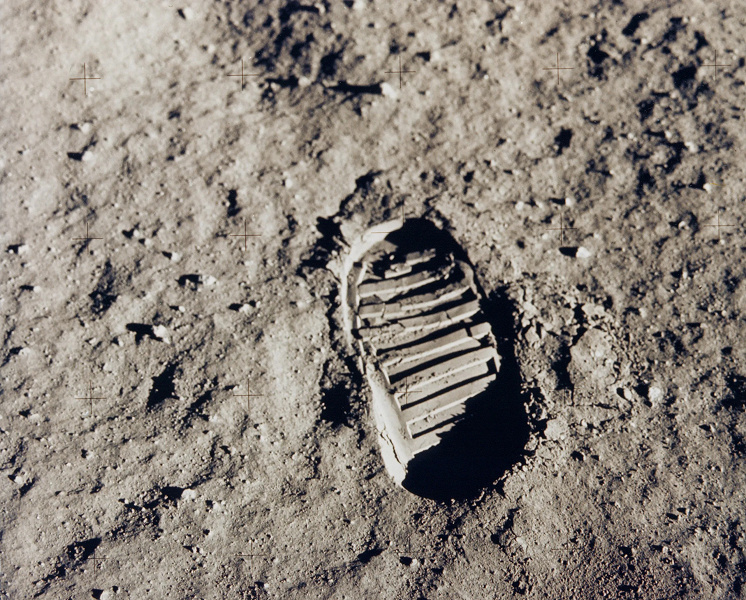 Ровно 55 лет назад стартовал первый в истории космический корабль, доставивший человека на Луну